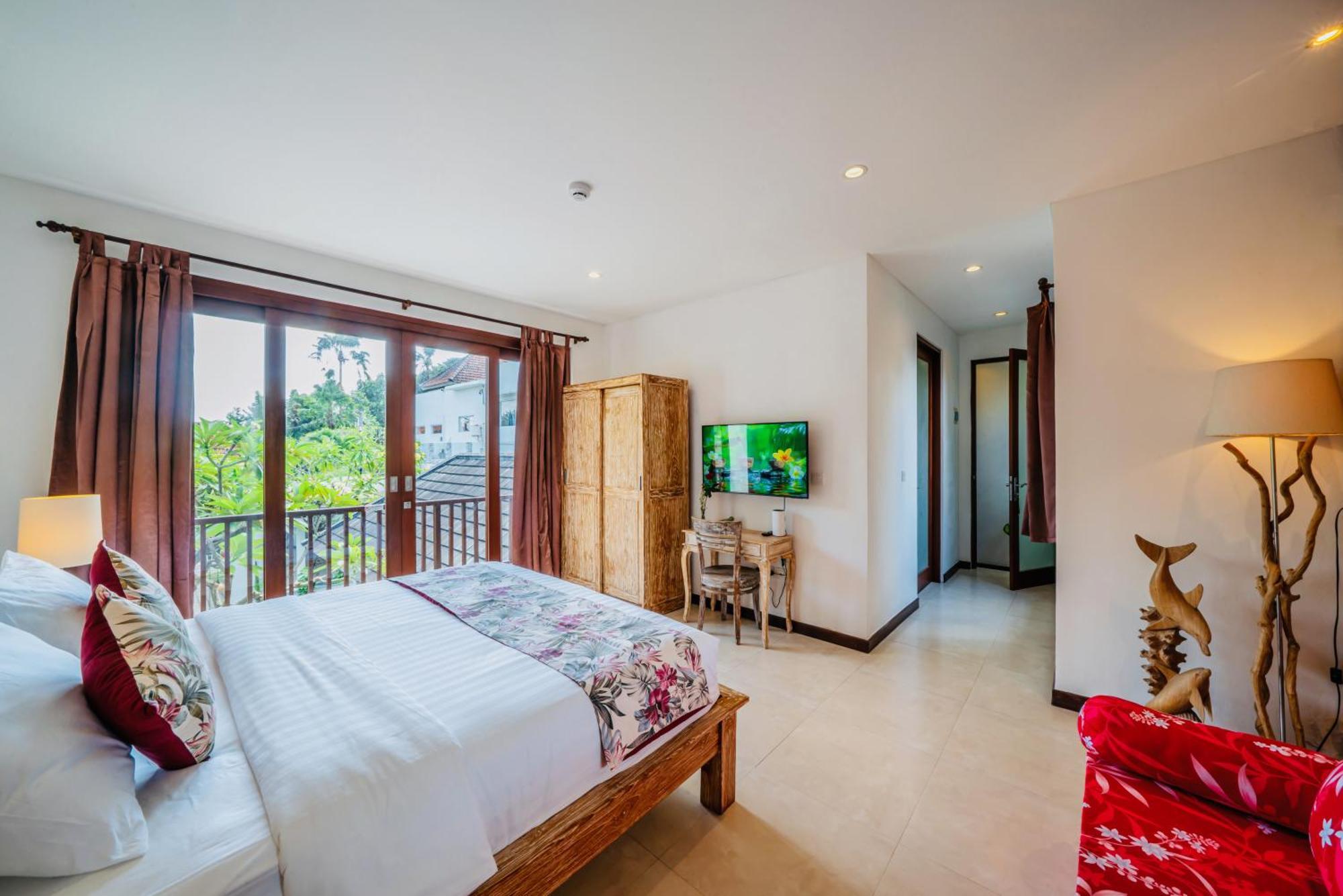 Olli * Seminyak (Bali)